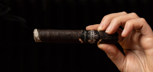 The Macanudo Inspirado Black Robusto cigar