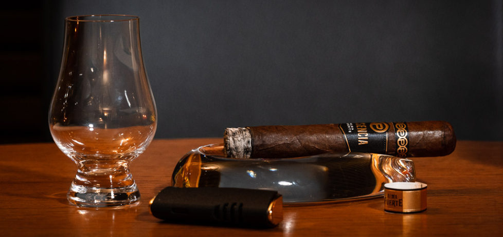 The Plasencia Alma Fuente Sixto II with whisky sniffer glass waiting to be filled