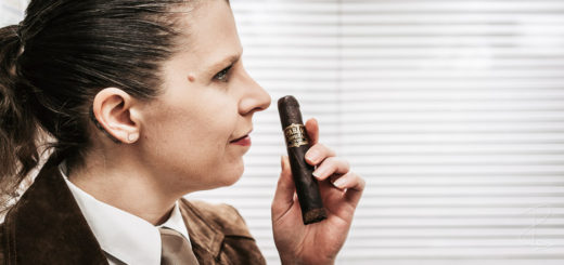 Sniffing the chocolate and coffee aromas from a Drew Estate Tabak Especial Robusto Oscuro cigar