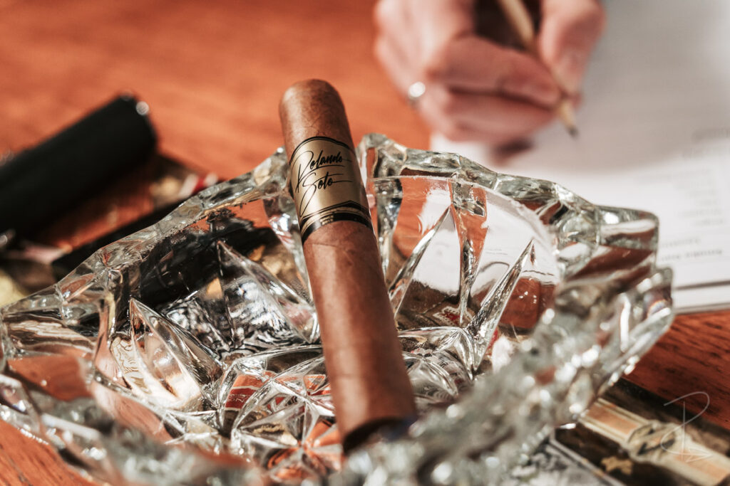 The Rolando Soto Midnight Habano cigar ready to be lit